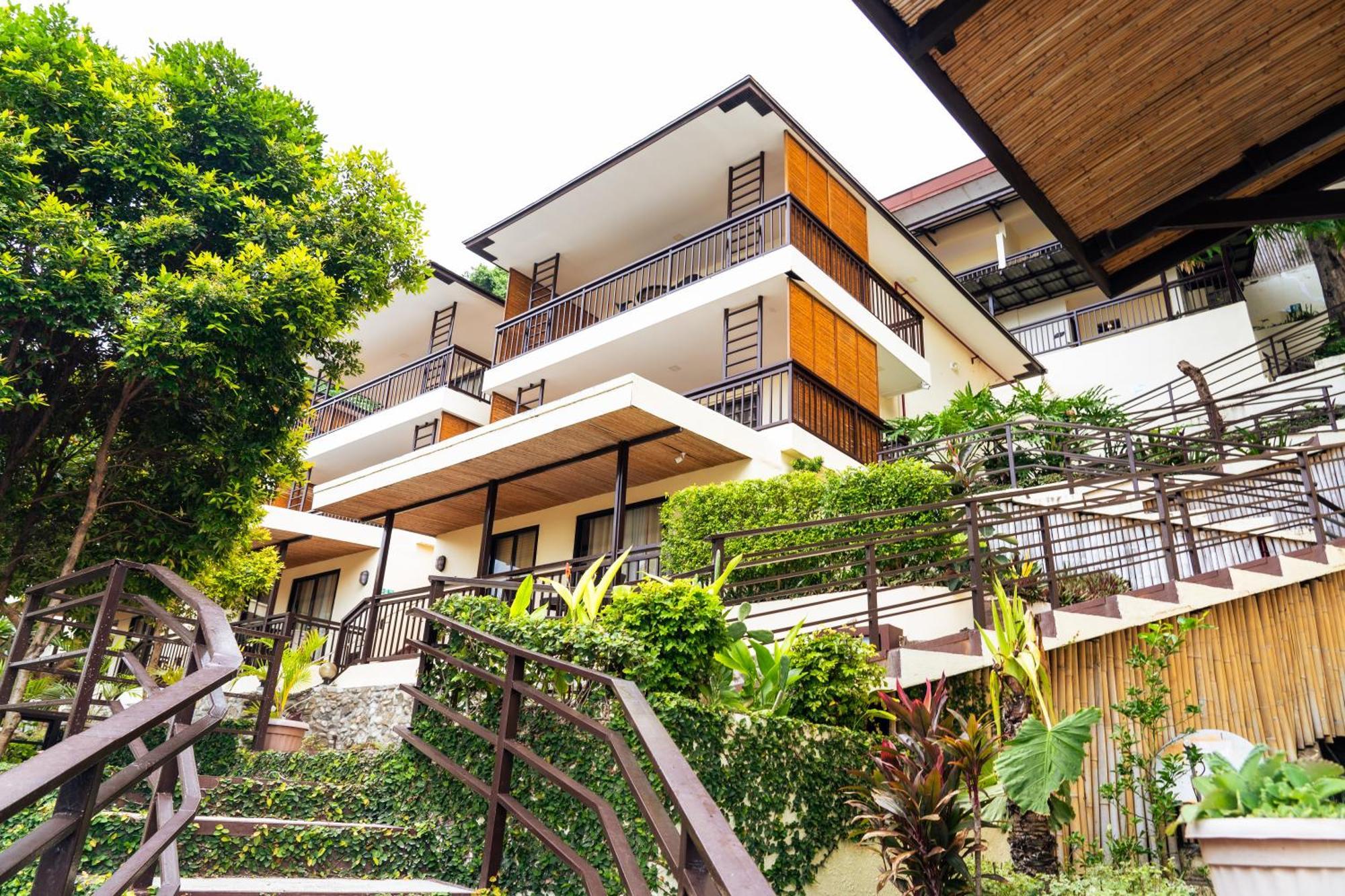 Altamare Dive And Leisure Resort Anilao Mabini  Exterior photo
